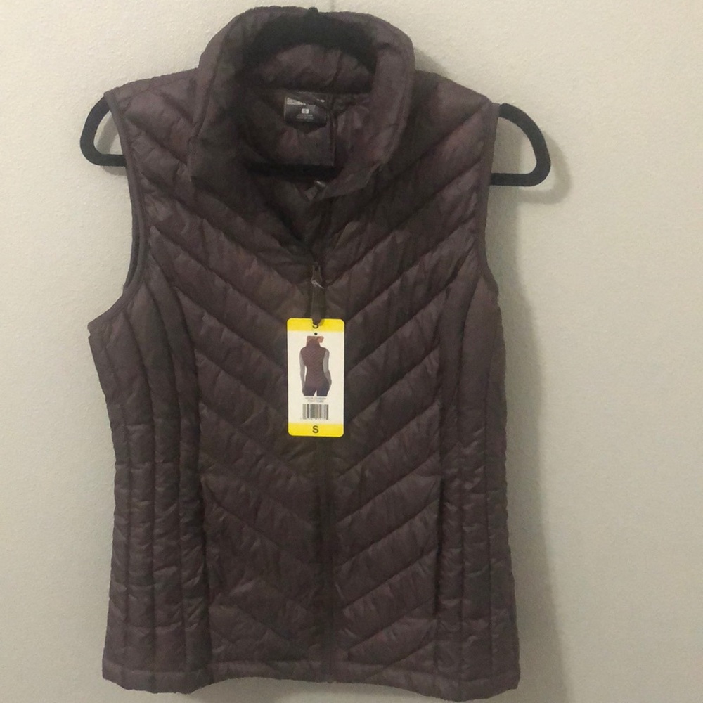 32 Degree Vest